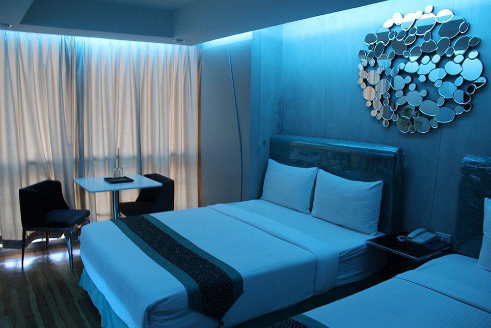 Blutique Hotel Banguecoque Exterior foto