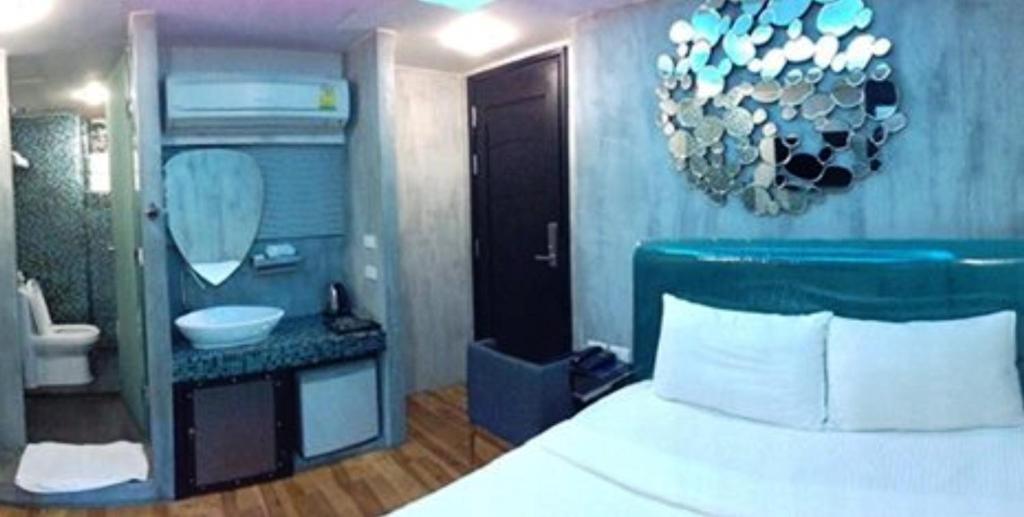 Blutique Hotel Banguecoque Exterior foto
