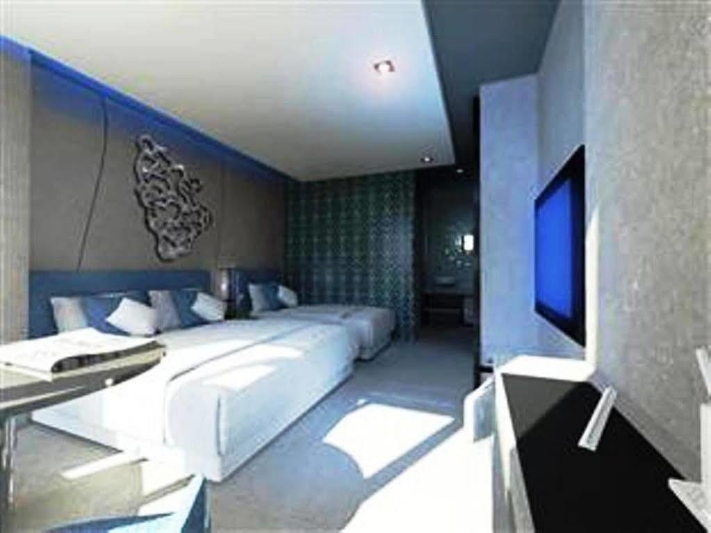 Blutique Hotel Banguecoque Exterior foto