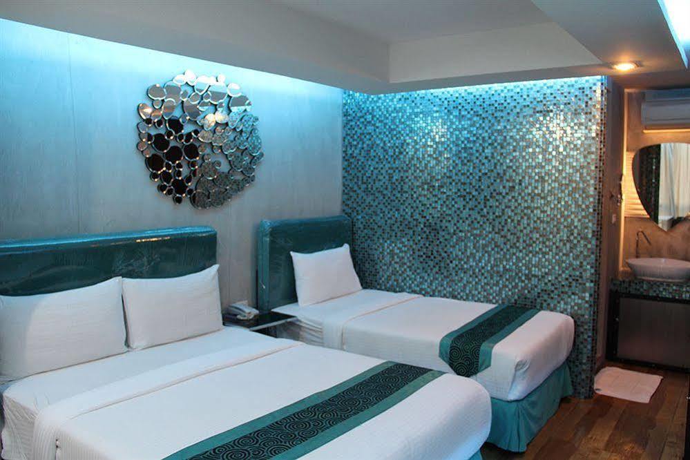 Blutique Hotel Banguecoque Exterior foto